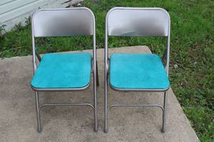 lot 193 image: 2 SAMSONITE MONARCH FOLDING CHAIRS