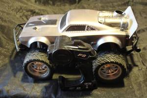 lot 200 image: FAST AND FURIOUS DOMS1968 CHARGER RC WITH REMOTE