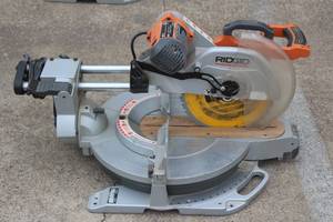 lot 7 image: RIDGID MS1290L21 COMPOUND MITER SLIDING SAW