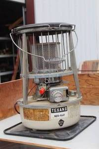 lot 30 image: TEXAN II KER-RAY KEROSENE HEATER