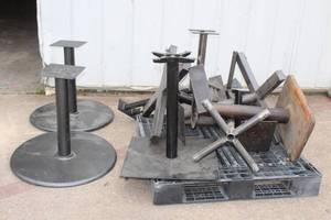 lot 63 image: LOT OF METAL TALE BASES