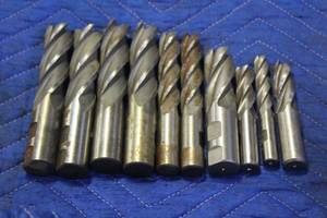 lot 116 image: LOT OF 10 ASSORTED END MILLS USED WITH BRIDGEPORT LOT#110