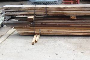 lot 143 image: PALLET OF PECAN WOOD