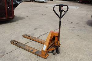 lot 153 image: ROL-LIFT HYDRAULIC PALLET JACK