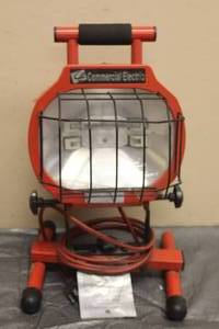 lot 21 image: COMMERCIAL ELECTRIC PORTABLE WORK LIGHT 4721&nbsp