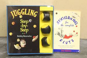 lot 14 image: JUGGLING STEP BY STEP BOBBY BESMEHN WITH JUGGLING FOR THE COMPLETE 3RD EDITION BOOK BY KLUTZ