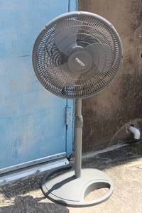 lot 43 image: LASKO FLOOR STANDING&nbsp FAN&nbsp