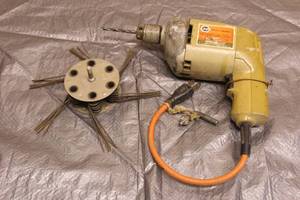 lot 62 image: VINTAGE BLACK &amp DECKER 14 DRILL 7004&nbsp WITH ROTO STRIPPER ATTATCHMENT TOOL&nbsp