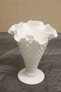 lot 69 image: VINTAGE FENTON RUFFLED HOBNAIL MILK 8 GLASS VASE&nbsp