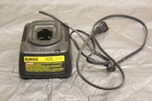 lot 88 image: DEWALT DW9107&nbsp &nbsp9.6V-14.4 ONE HOUR BATTERY CHARGER&nbsp