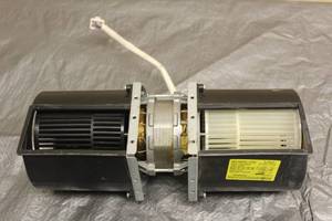 lot 138 image: SAMSUNG SMV-46OUAL-1 MICROWAVE OVEN BLOWER MOTOR&nbsp