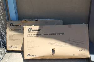 lot 121 image: TOTAL OF 2 TOPAZ 2 X 4 DIMMABLE LED VOLUMETRIC TROFFER F-VTC24458501D-86