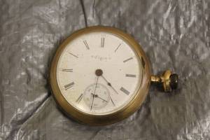 lot 159 image: VINTAGE ELGIN NATIONAL WATCH COMPANY GOLD FILLED POCKET WATCH&nbsp