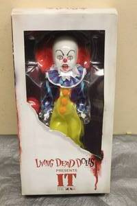 lot 188 image: MEZCO TOYZ LIVING DEAD DOLLS PRESENT PENNYWISE IT 1990 THE MOVIE IN ORIGINAL BOX
