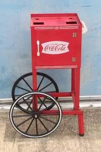 lot 7 image: NOSTALGIA ELECTRONIC COCA -COLA POPCORN MAKER MACHINE CCP3PPCOKE (CART ONLY) ,&nbsp
