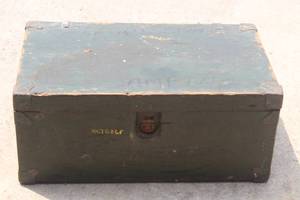 lot 13 image: VINTAGE MILITARY WOODEN TRUNK LOCKER&nbsp