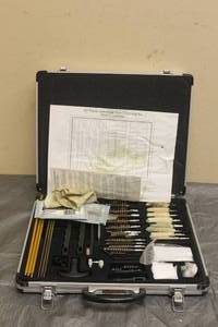 lot 25 image: WINCHESTER 62 PC UNIVERSAL GUN CLEANING KIT , IN ORIGINAL BOX&nbsp