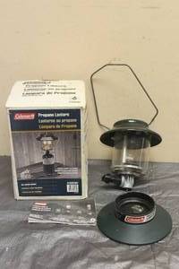 lot 29 image: COLEMAN TWO MANTLE PROPANE LANTERN 5152D700T, IN ORIGINAL BOX&nbsp