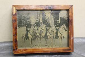 lot 33 image: VINTAGE 1976 THE MARINE CORPS BASE MOUNTED COLOR GUARD ENHANCES BICENTENNIAL IN MIRROR PICTURE IN WOOD SHADOW BOX , 13L X 10H&nbsp