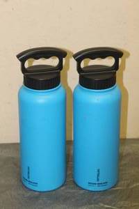 lot 36 image: TOTAL OF 2 FIFTYFIFTY VACUUM INSULATED 34 OZ&nbsp STAINLESS STEEL WATER BOTTLES&nbsp