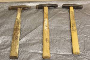 lot 42 image: TOTAL OF 3 LIGHT DUTY DROP FORGED WOOD HANDLE HAMMERS&nbsp