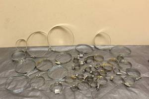 lot 58 image: GENEROUS AMOUNT OF STAINLESS STEEL ASSORTED SIZEBRAND&nbsp HOSE CLAMPS&nbsp