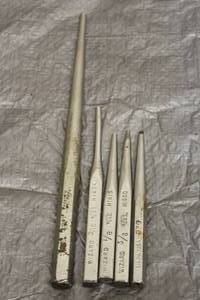 lot 62 image: TOTAL OF 5 VINTAGE ASSORTED BRANDSIZE CENTER ROLL PIN PUNCH&nbsp