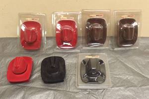 lot 126 image: TOTAL OF 7 BOOT BARN WESTERN HAT 5&nbsp GIFT JEWELRY BOXES , BLACK RED BROWN&nbsp
