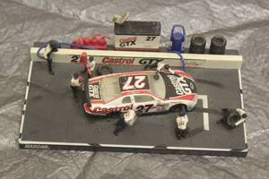 lot 147 image: 1999 HASBRO INC NASCAR CASTRO GTX CASSEY ATWOOD # 27 WINNER CIRCLE PIT&nbsp