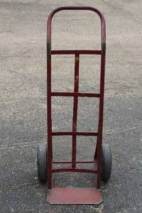 lot 41 image: TWO WHEEL HAND TRUCK&nbsp