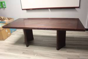 lot 64 image: CONFERENCE TABLE 7L X 3W X 29H