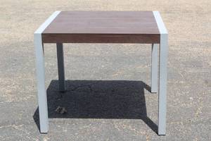 lot 127 image: POLYWOOD MODERN SILVERCOGNAC 36 PATIODINING TABLE