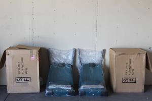 lot 36 image: SKYLINE FURNITURE LINEN CONIFER GREEN COUNTERBAR STOOL MODEL 84.8