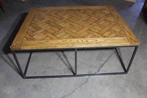 lot 146 image: SOLID WOOD TOP COFFEE TABLE 50L X 38W X 19H