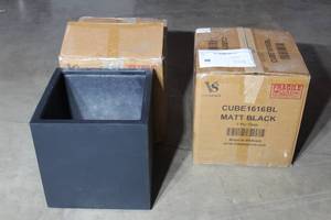 lot 154 image: TOTAL OF 2 VASESOURCE GREENERIA ELEGANT MODERN MATT BLACK CUBE SQUARE INDOOROUTDOOR PLANTER POT ,1616MBL MADE IN VIETNAM , 16L X 16W X 16H&nbsp