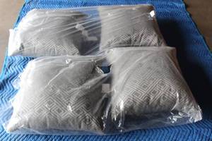 lot 203 image: TOTAL OF TROPITONE TOSS THROW PILLOWS  SEE PICS&nbsp