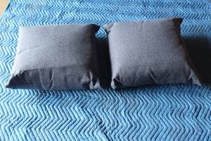 lot 205 image: TOTAL OF 2 BLUE TOSS THROW PILLOWS  SEE PICS