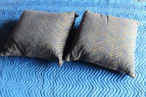 lot 210 image: TOTAL OF 2 CHARCOALGOLD ABSTRACT DESIGN&nbsp TOSS THROW PILLOWS  SEE PICS