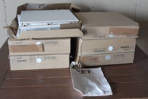 lot 249 image: TOTAL OF 6 IKEA EKET&nbsp WHITE&nbsp WOOD CUBES 803.321.14  35 X 35 X 35  CM&nbsp