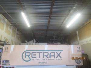 lot 1 image: RETRAX RETRACTABLE BED COVER RETRAX PRO MODEL MX80841