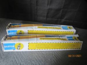 lot 20 image: 2 BILSTEIN SHOCKS G740H2