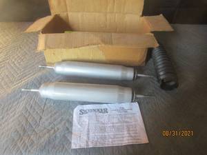 lot 38 image: SKYJACKER SUSPENSION FORD DUAL STEERING STABILIZER PAT #72040