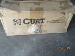 lot 51 image: CURT 13395 HITCH