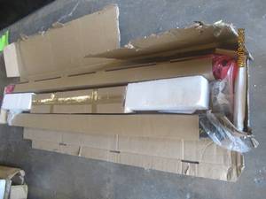 lot 110 image: WESTIN PRO TRAX4 OVAL TUBE STEP BARS 21-24125