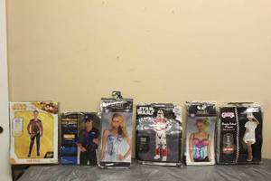 lot 158 image: TOTAL OF 6 ASSORTED HALLOWEEN COSTUMES ADULT KIDS SMALL CHILD SIZES (EACH LOT WILL VARY)