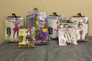lot 163 image: TOTAL OF 6 ASSORTED HALLOWEEN COSTUMES ADULT KIDS SMALL CHILD SIZES (EACH LOT WILL VARY)