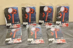 lot 170 image: TOTAL OF 7 HARLEY QUINN INFLATABLE MALLETS