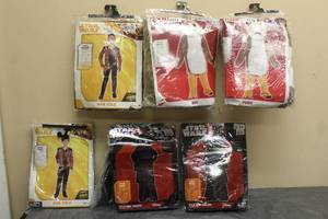 lot 175 image: TOTAL OF 6 ASSORTED HALLOWEEN COSTUMES ADULT KIDS SMALL CHILD SIZES (EACH LOT WILL VARY)