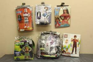 lot 183 image: TOTAL OF 6 ASSORTED HALLOWEEN COSTUMES ADULT KIDS SMALL CHILD SIZES (EACH LOT WILL VARY)