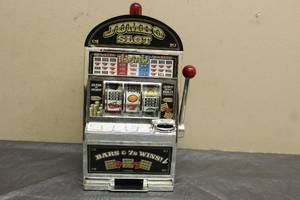 lot 19 image: JUMBO SLOT COUNTER TOP SLOT MACHINE BANK WITH SOUND